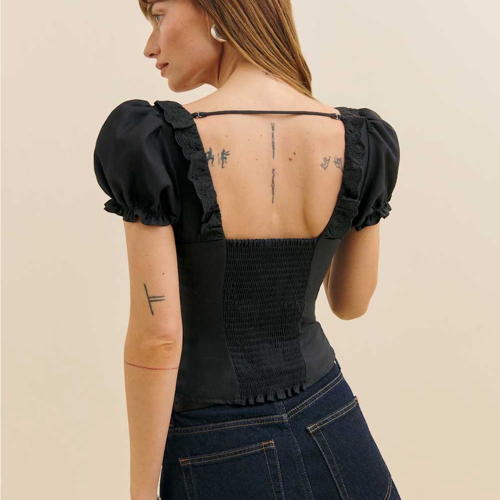 Reformation Alice Linen Top
Black Puff Sleeve Crop Top - Picture 2 of 4